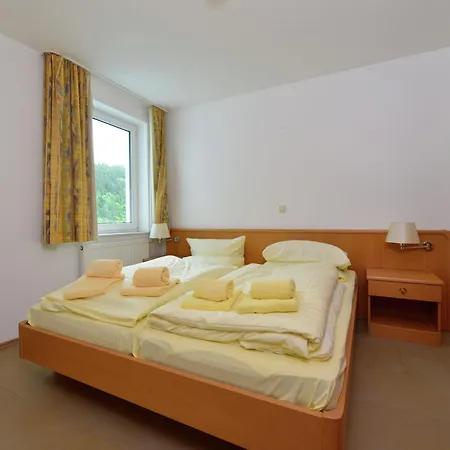 Grosse In Mit Balkon