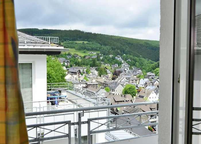 Grosse In Mit Balkon * 빌링겐