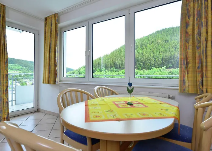 Grosse In Mit Balkon 빌링겐