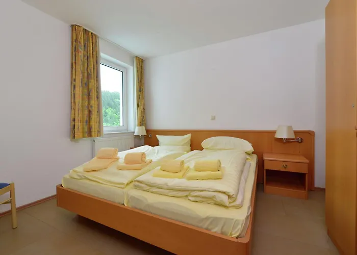 Grosse In Mit Balkon