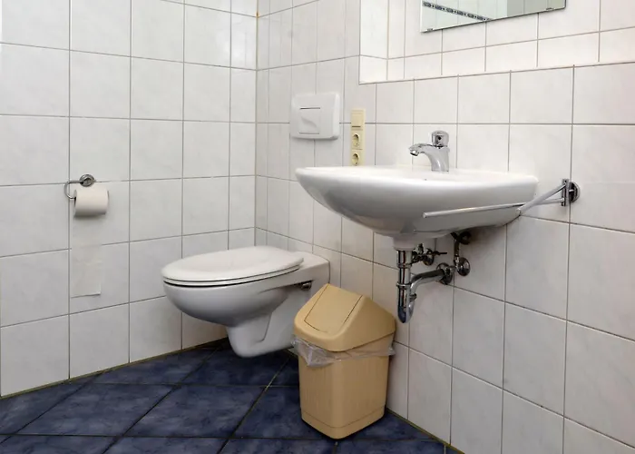 아파트 Grosse In Mit Balkon