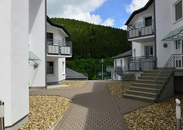 Grosse In Mit Balkon 아파트 *