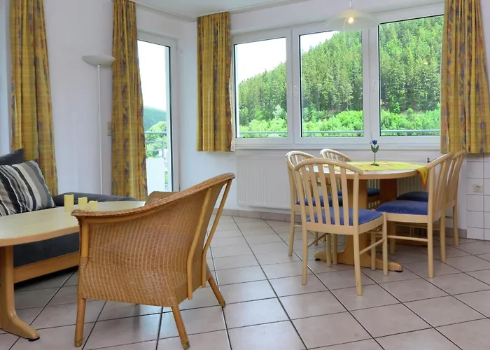 Grosse In Mit Balkon 빌링겐