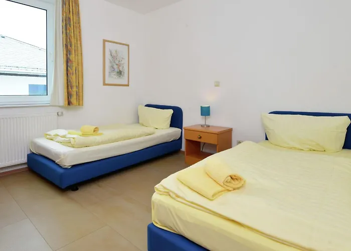 Grosse In Mit Balkon 아파트