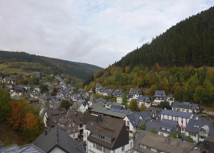 Grosse In Mit Balkon 아파트